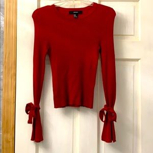 Women’s forever 21 bell sleeve sweater